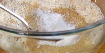 миндальные маффины с малиновым кремом