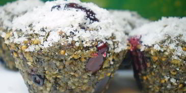 ореховые маффины с ягодами