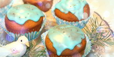 сливочные маффины с лавандой и марципаном