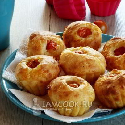 Сырные маффины с черри