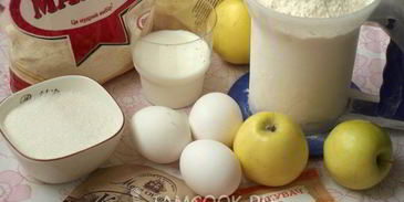 манник на молоке с яблоками