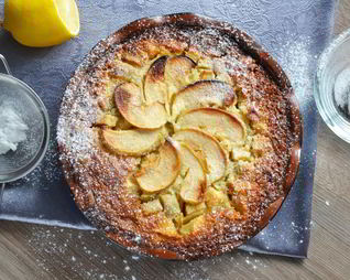 Манник с яблоками