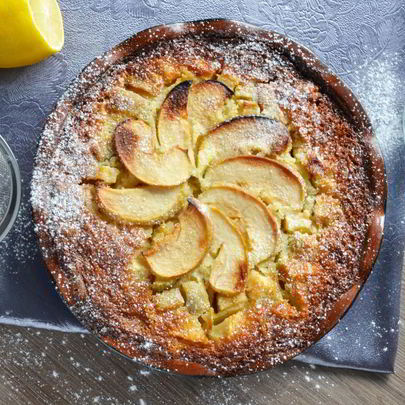 Манник с яблоками