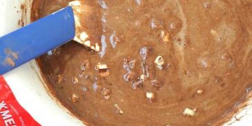 постный шоколадный манник с изюмом