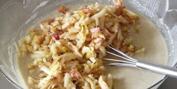 ржаные манники с грушами и яблоками