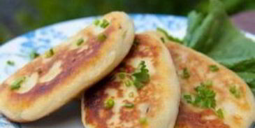 фаршированные картофельные оладьи