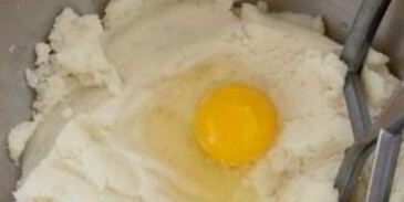 фаршированные картофельные оладьи