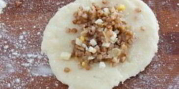 фаршированные картофельные оладьи