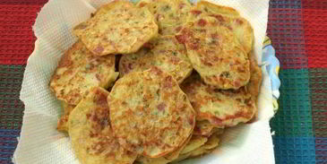 кабачковые оладьи с колбасой