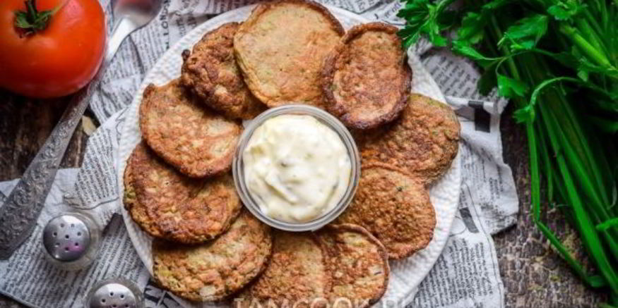 Рецепт оладий из куриной печени с овощами