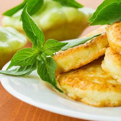 Оладьи из патиссонов с зеленью