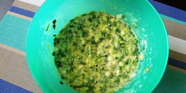 оладьи из зеленого лука с тмином