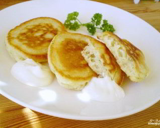 Оладьи на кефире и дрожжах