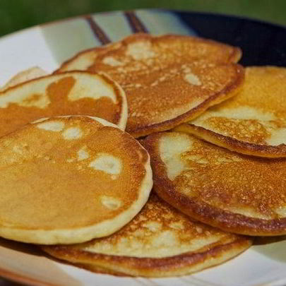 Оладьи на воде с яйцами