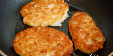 оладьи с капустой на дрожжах