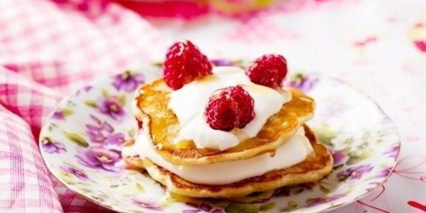 Рецепт оладий с овсяными отрубями и малиной