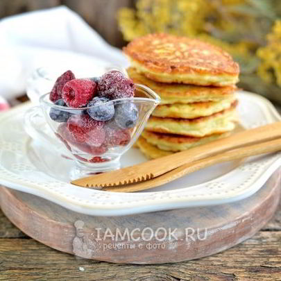 Оладьи с яблоком и кабачком