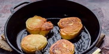 пышные оладьи на горячем кефире