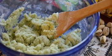 фисташковое песочное печенье