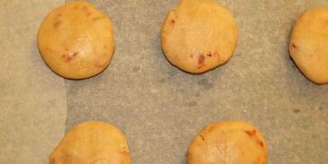 йогуртово-овсяное печенье с вяленым кизилом