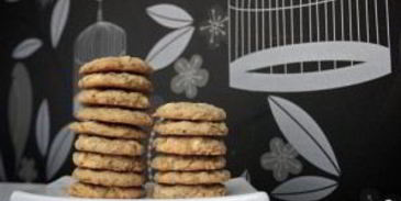 овсяное печенье с белым шоколадом и миндалем