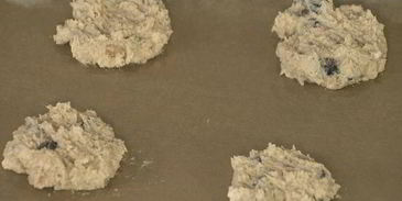 печенье с черносливом, грецкими орехами и корицей