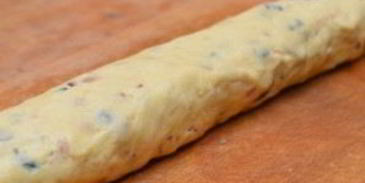 рождественское печенье с цукатами и орехами