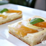 Рецепт Абрикосового пирога со сметаной заливкой