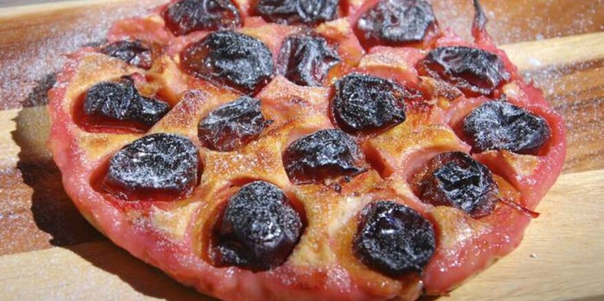 Рецепт деревенского сливового пирога