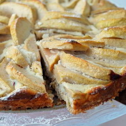 Диетический яблочный пирог с овсянкой и йогуртом