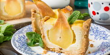 грушевый пирог со сливочным сыром