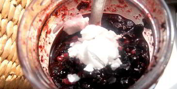 незабываемый пирог с черникой со сливками