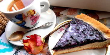 незабываемый пирог с черникой со сливками