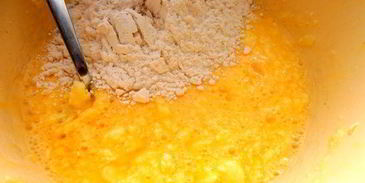 незабываемый пирог с черникой со сливками