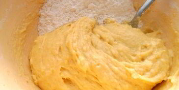 незабываемый пирог с черникой со сливками