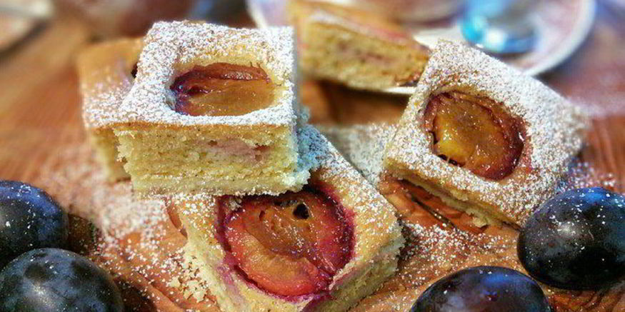 Рецепт осеннего сливового пирога