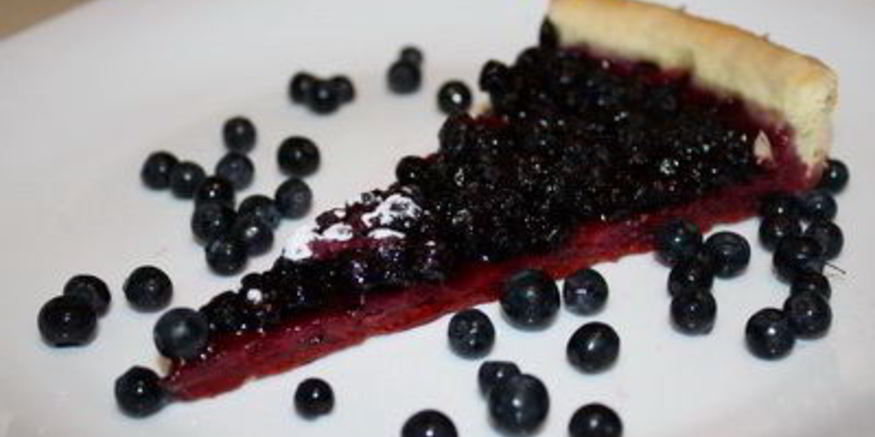 Рецепт открытого черничного пирога