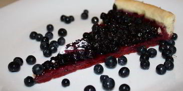 открытый черничный пирог