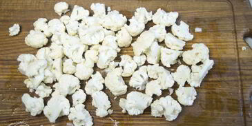 открытый пирог с курицей и овощами