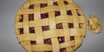 песочный пирог с малиной в духовке