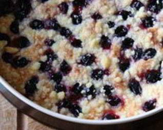 Пирог с крыжовником и творожным кремом