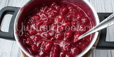 пирог с вишневой начинкой