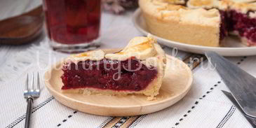 пирог с вишневой начинкой