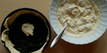 пирог со шпинатом и рикоттой из слоеного теста