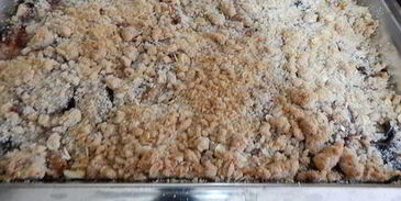 пирог со сливой насыпной