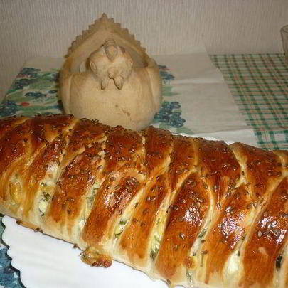 Сочный пирог с начинкой из того, что было