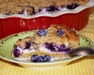 Творожно-овсяный пирог с ягодой