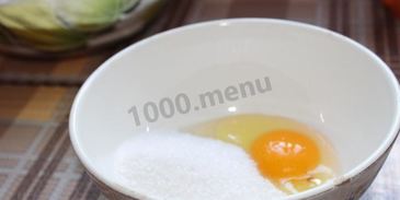 дрожжевые пирожки с ягодами в духовке