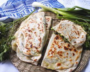 Кутабы с зеленью и сыром