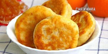 пирожки на кефире без яиц с домашним яблочным вареньем с корицей